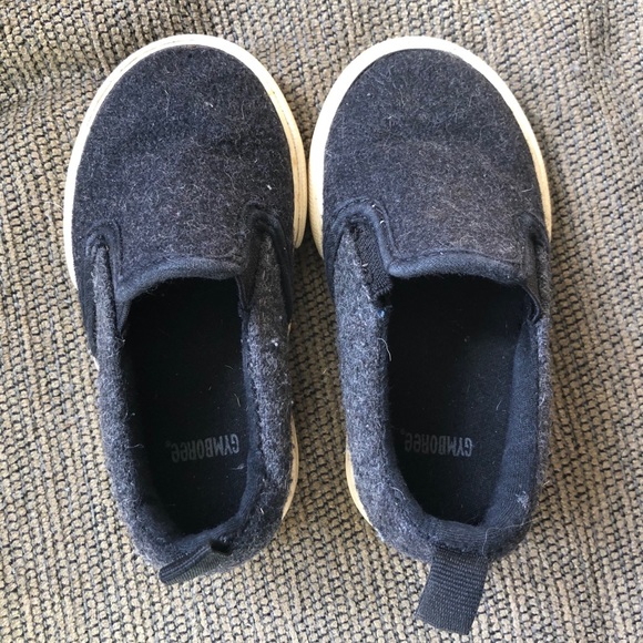 Gymboree Other - 🔴 Gymboree Black Slip on Slipper Shoes Toddlers 5